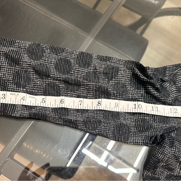 Laura petite retro style polka dot black and white - Picture 4 of 6